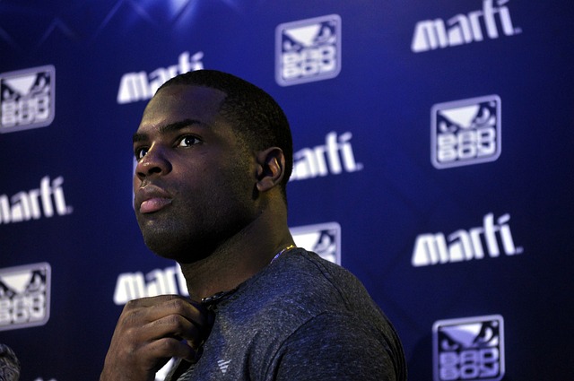 现代足球中 现代足球中